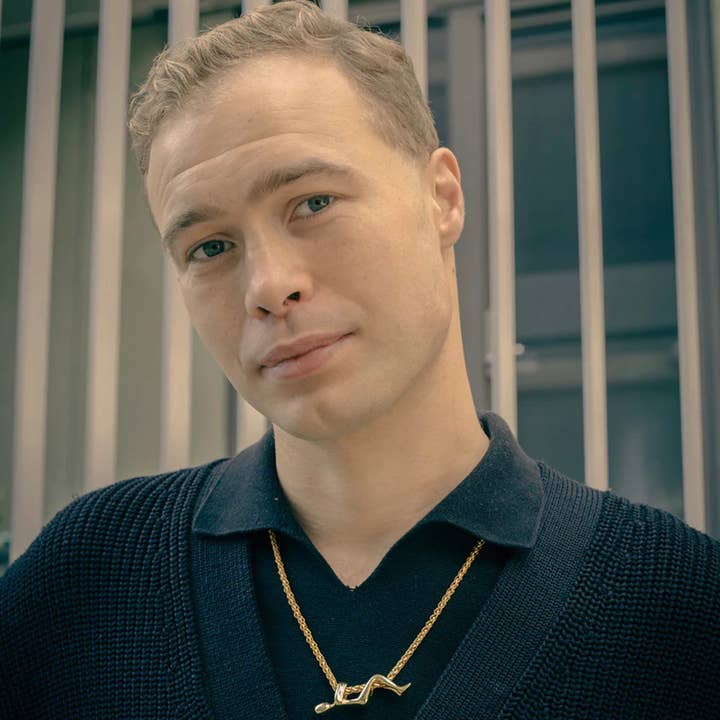 Gyngekæde halskæde i guld for engroshandel hos Maral Kunst