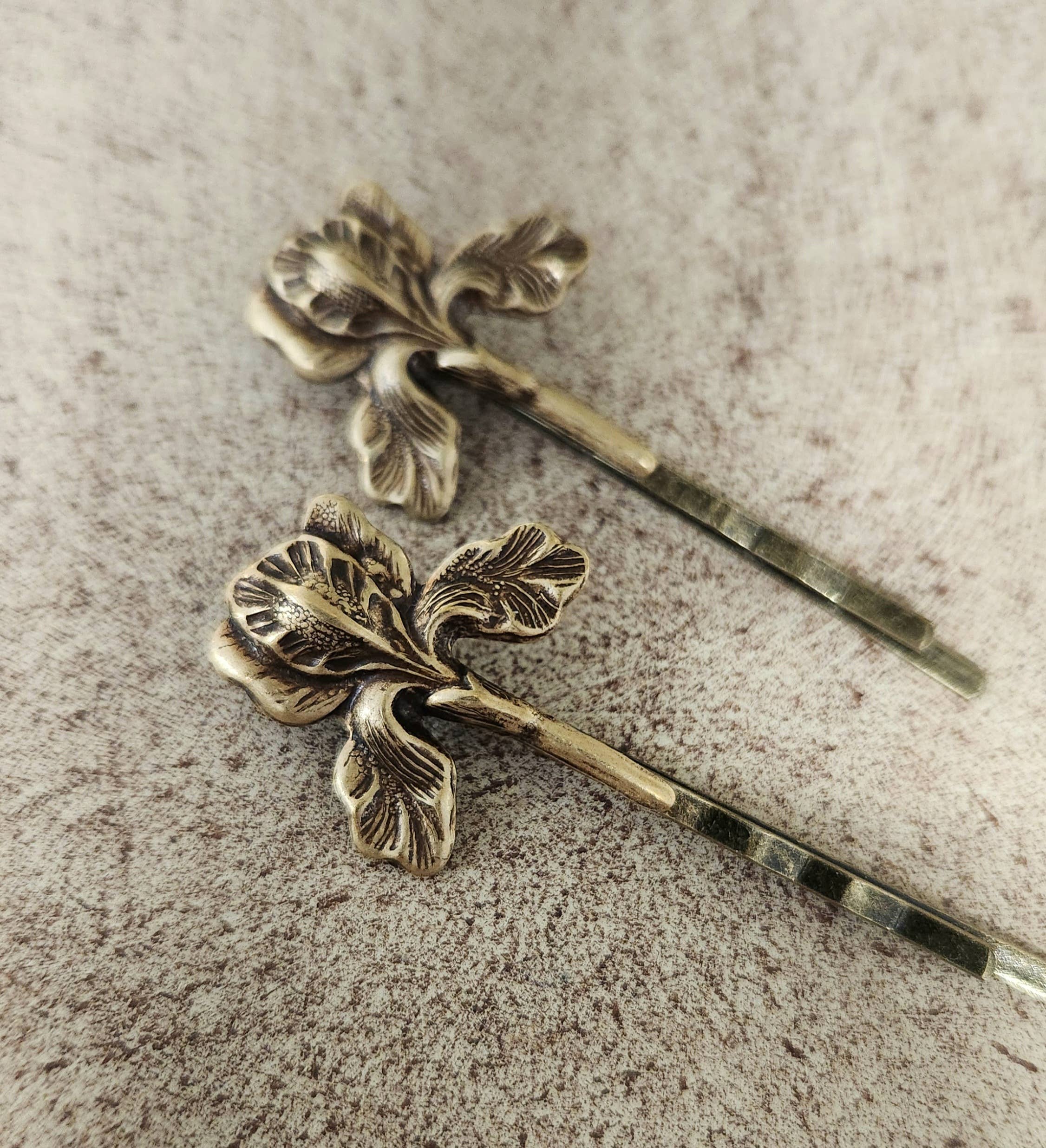 A Pocket of Posies - Wholesale Bobby Pin - Women's - Iris Bobby Pins -  Set of Two Pins1