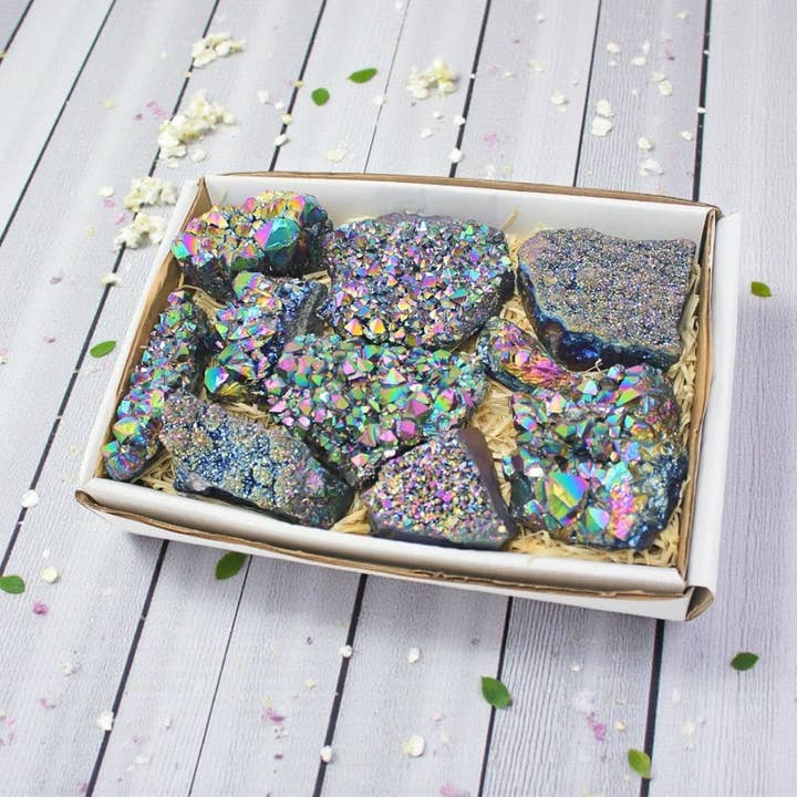 Géode Plate d'Aura Arc-en-ciel pour la vente par Earths Elements Wholesale