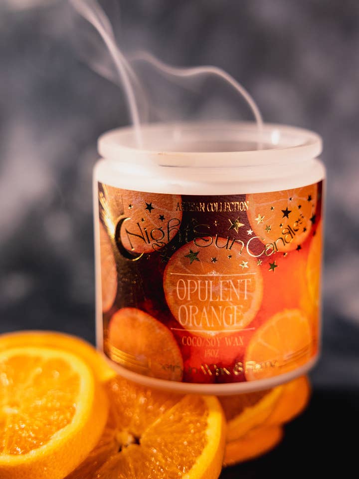 Opulente, handgefertigte, ungiftige Kerzen in Orange für den Großhandel von Night Sun Candles