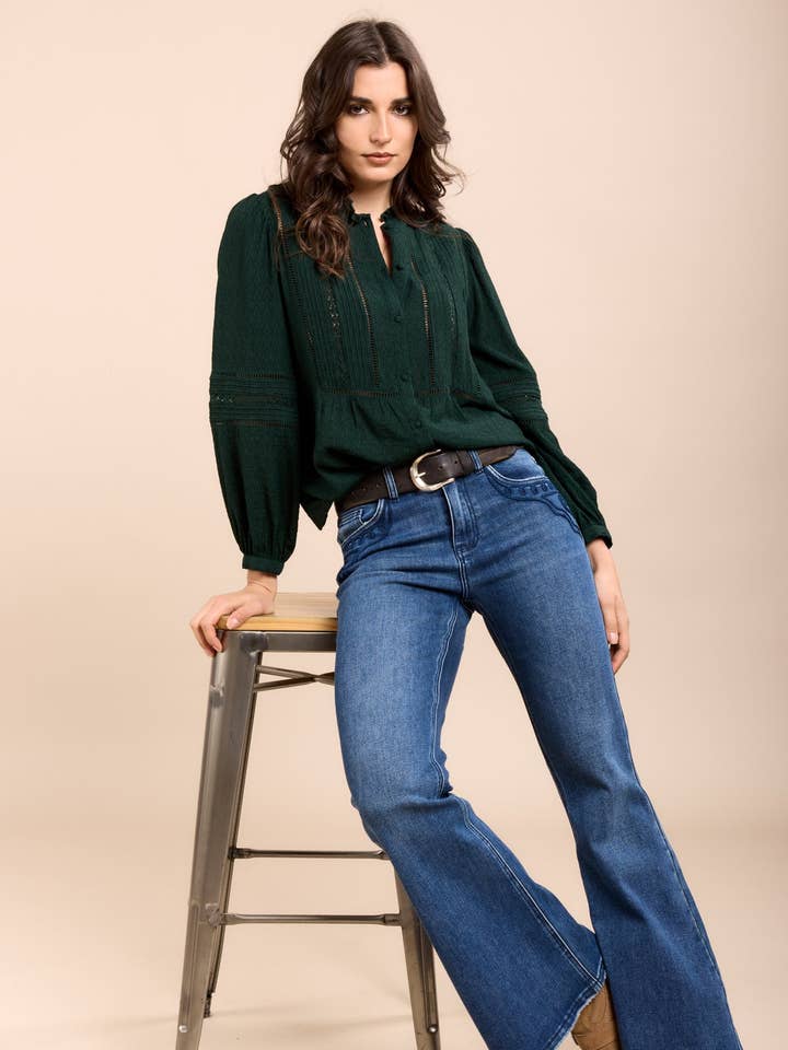 Toxik3 pantalon jean flare délavé motifs brodés poches avant for wholesale by Toxik3