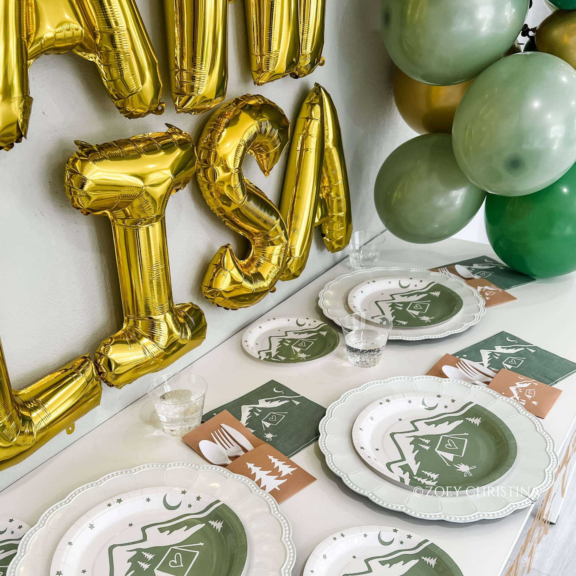 Zoey Christina – wholesale Cutlery set – Camp-Themed Utensil Set with Holders - 64-Piece Set2