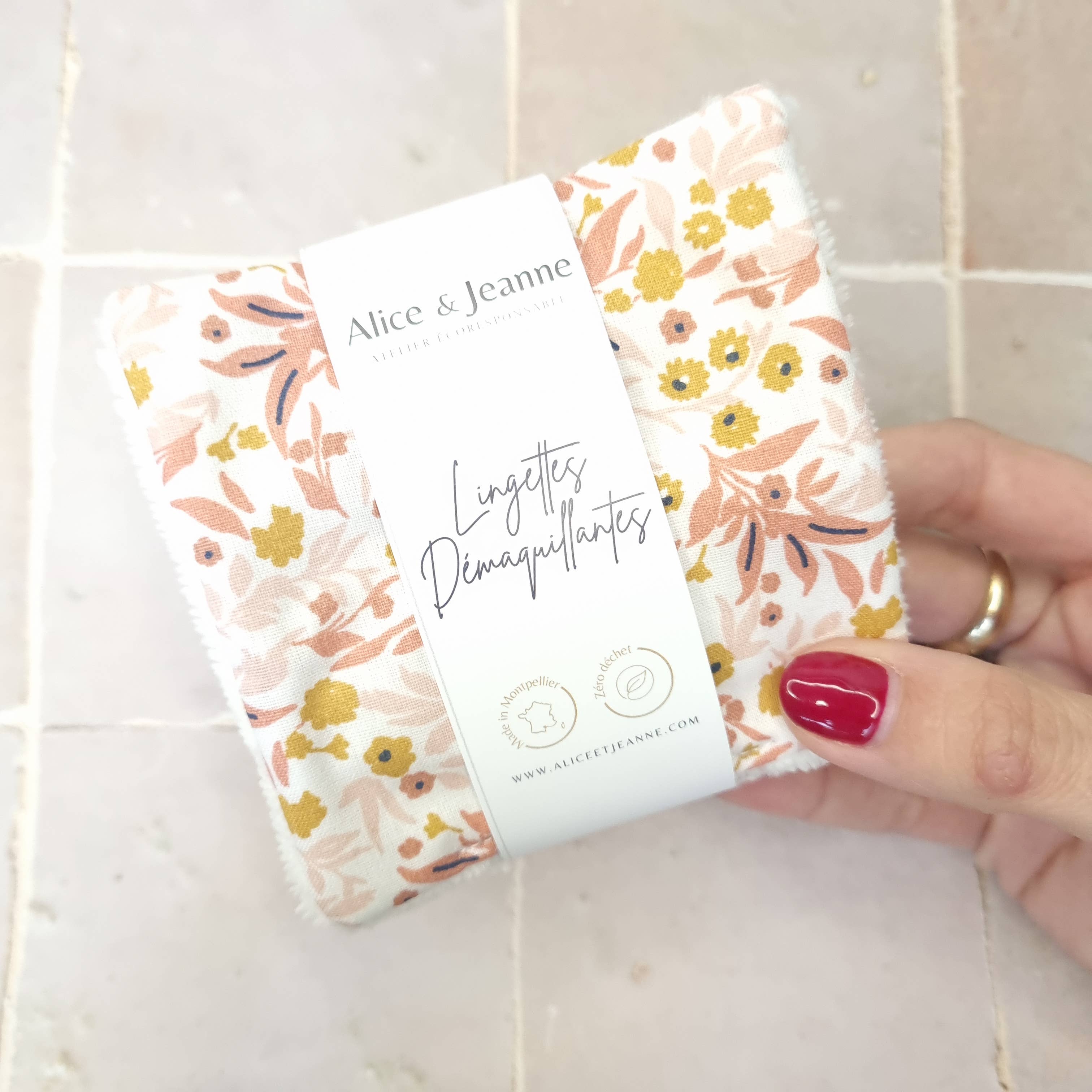 Alice et Jeanne - Wholesale Makeup Remover - Léontine X5 washable makeup remover wipes1