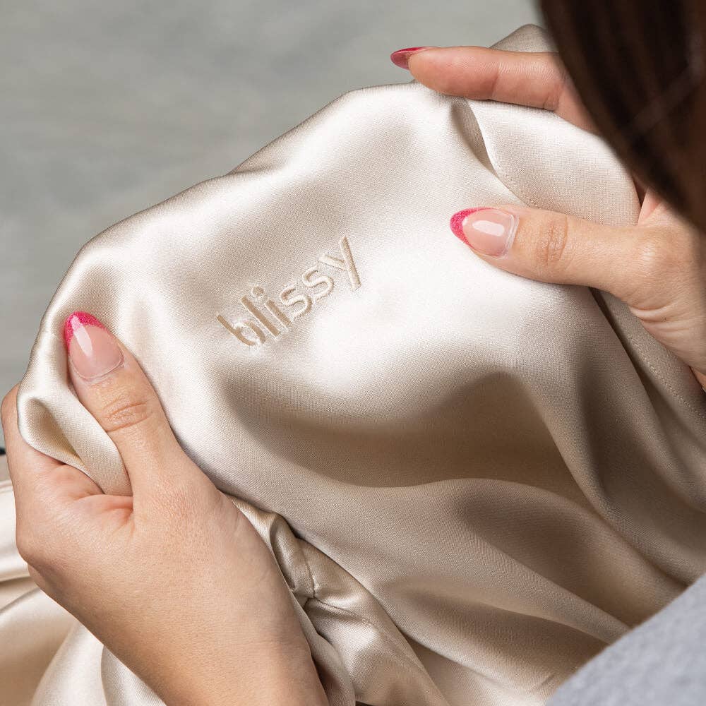 Blissy - Wholesale Robe - Women's - Classic Robe - Champagne4