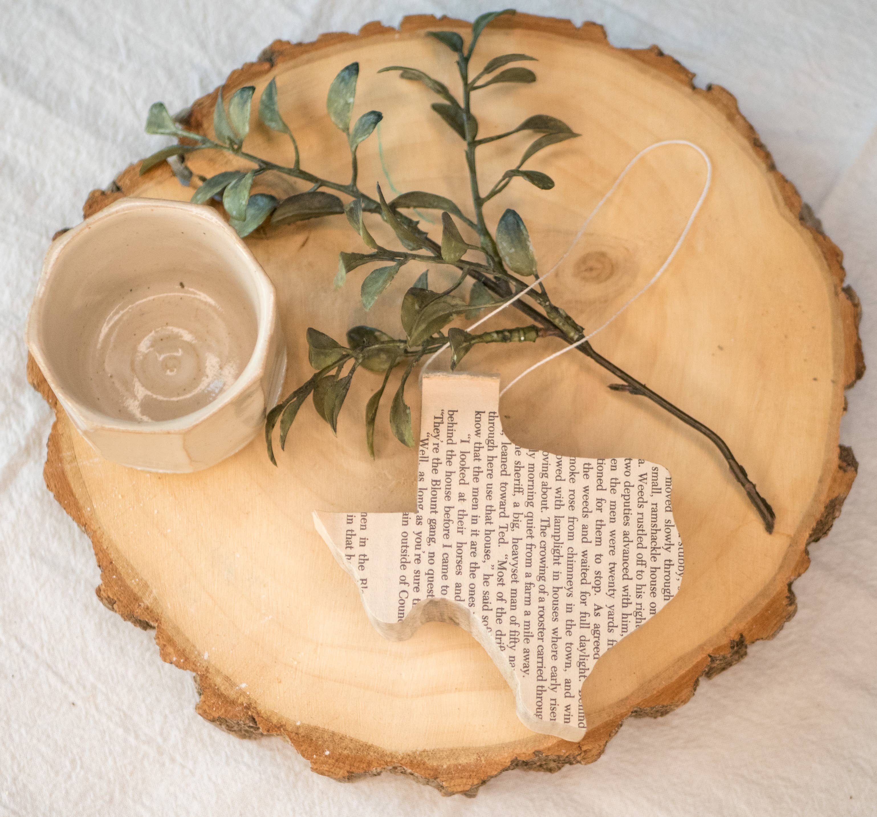 Root To Vine – wholesale Ornament – State Ornament Christmas-Eco Friendly Ornaments-Bookish Gift1