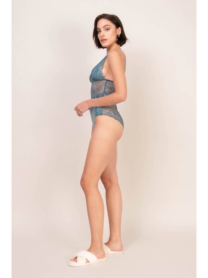 Oh!Zuza – wholesale Lingerie bodysuit – Women's – 4109 Bodysuit on Straps with Beautiful Lace in Aqua Blue4