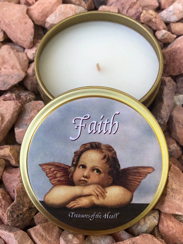 Bougie FAITH Angel en étain doré pour la vente par Treasures of the Heart