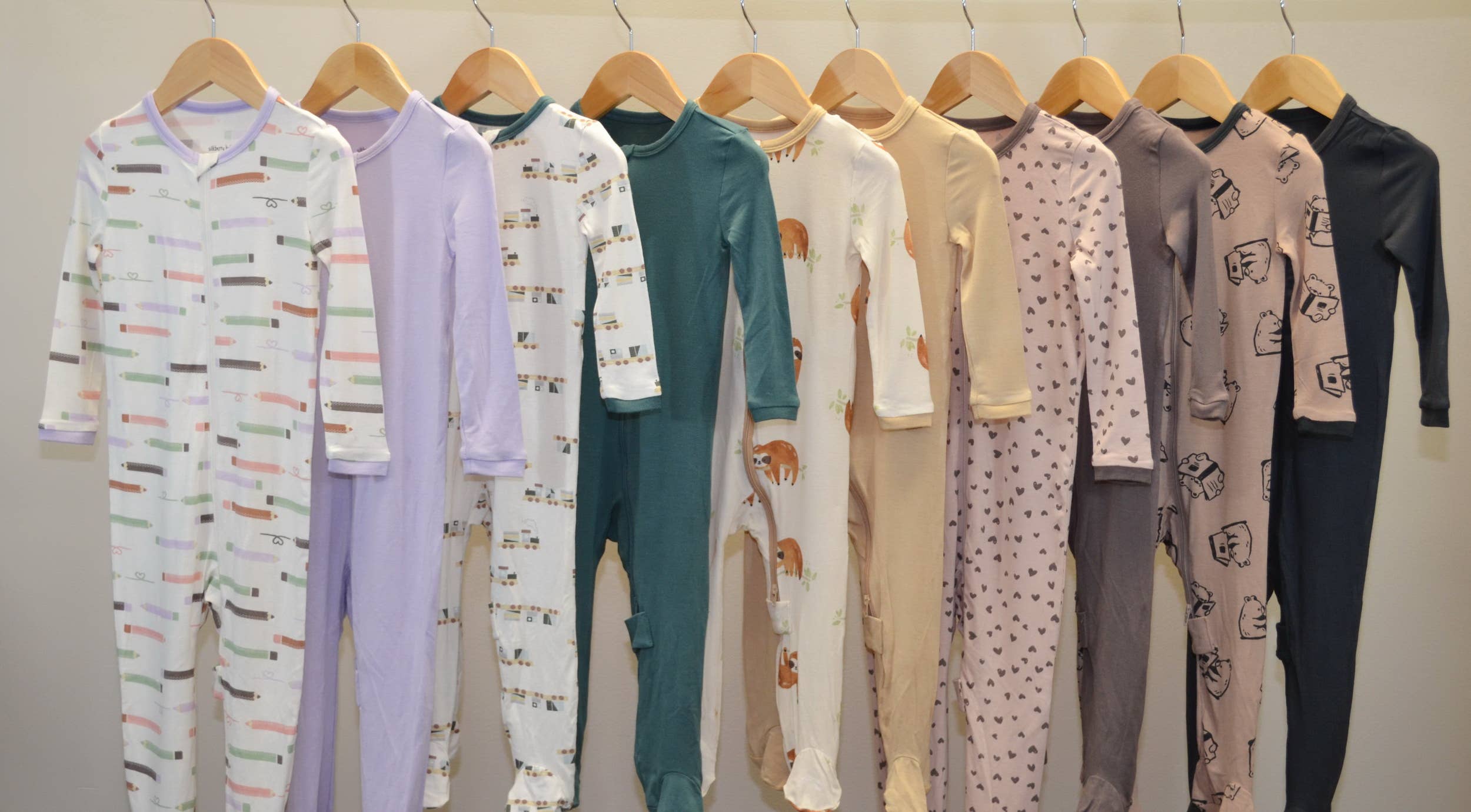 Silkberry Baby - Wholesale Sleepsuit - Baby - Bamboo Zip up Footed Sleeper (Print)2