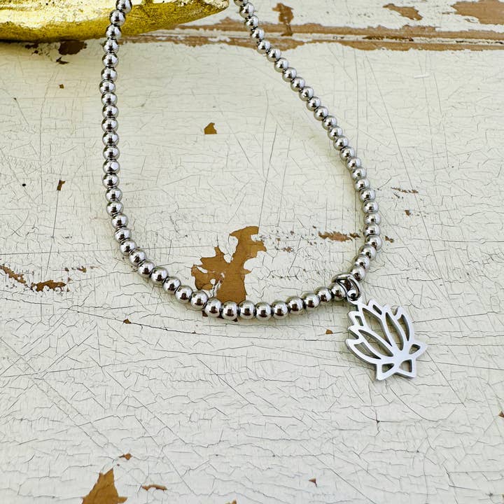 Beaded bracelet with lotus for wholesale by Mein Mantra