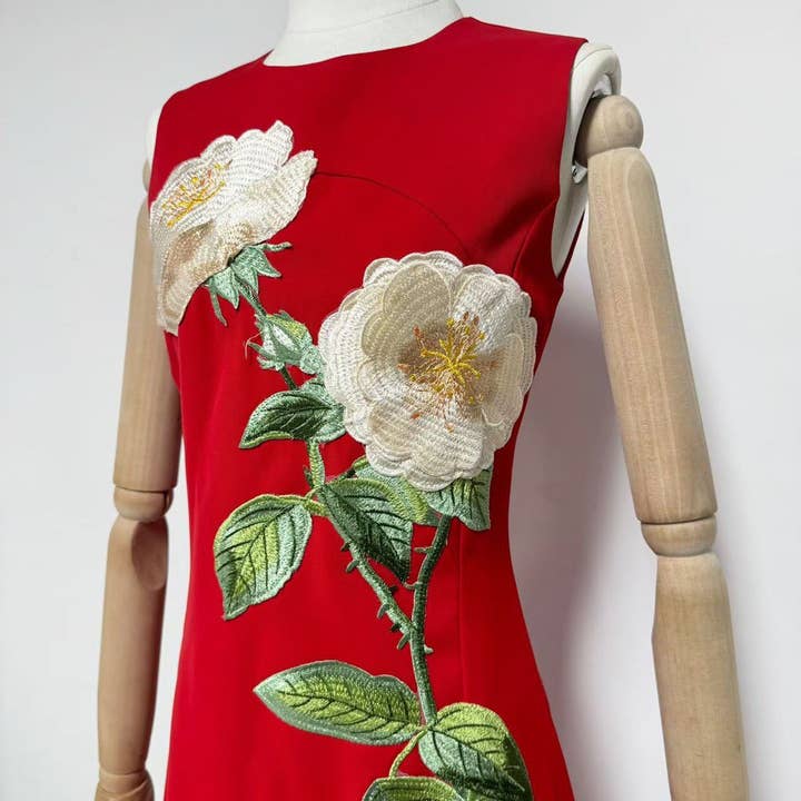 Productseeker - Wholesale Dress - Women's - DR750Y Sleeveless 3D Floral Embroidered Elegant Long Dress13