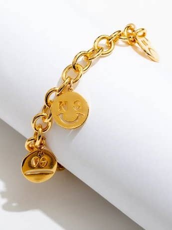 Bracelet à breloques émotions mixtes pour la vente par Bayou Blend Apparel