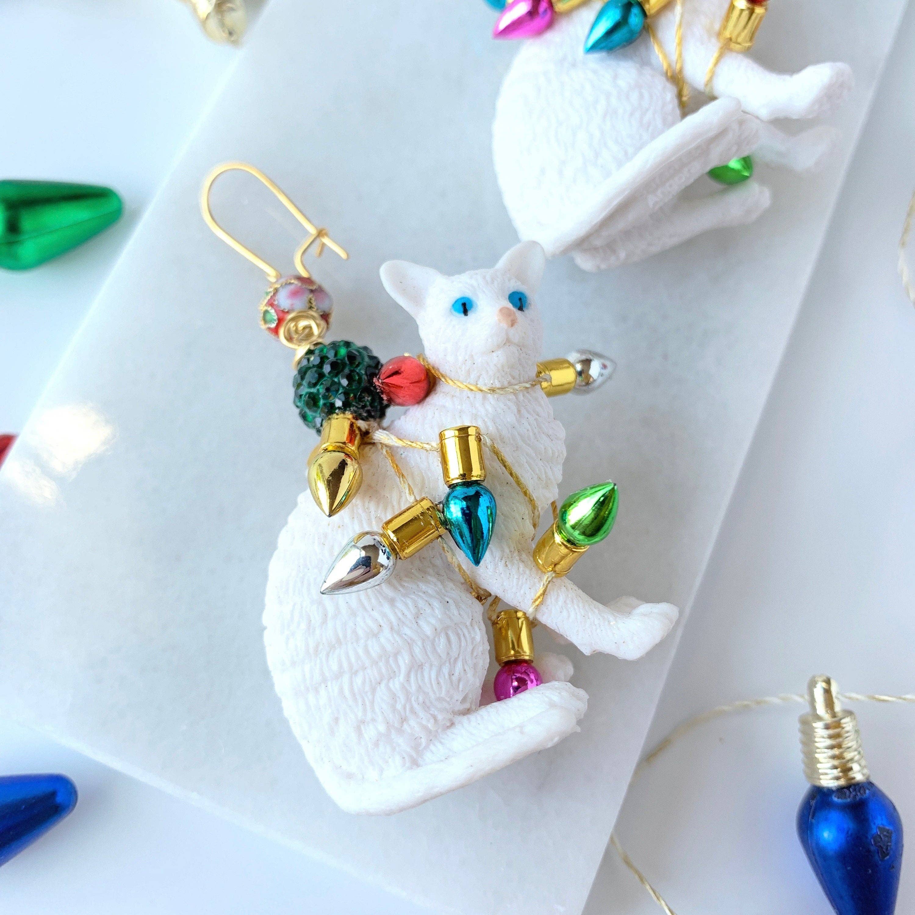 Lenora Dame - Wholesale Dangle Earrings - Tangled Kitty Holiday Earrings6