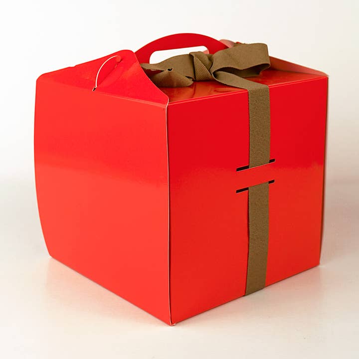 Panettone box 20x20x19,30 and other Purchase Wholesale pane surgelato. Free Returns & Net 60 Terms on Faire trending on Faire.