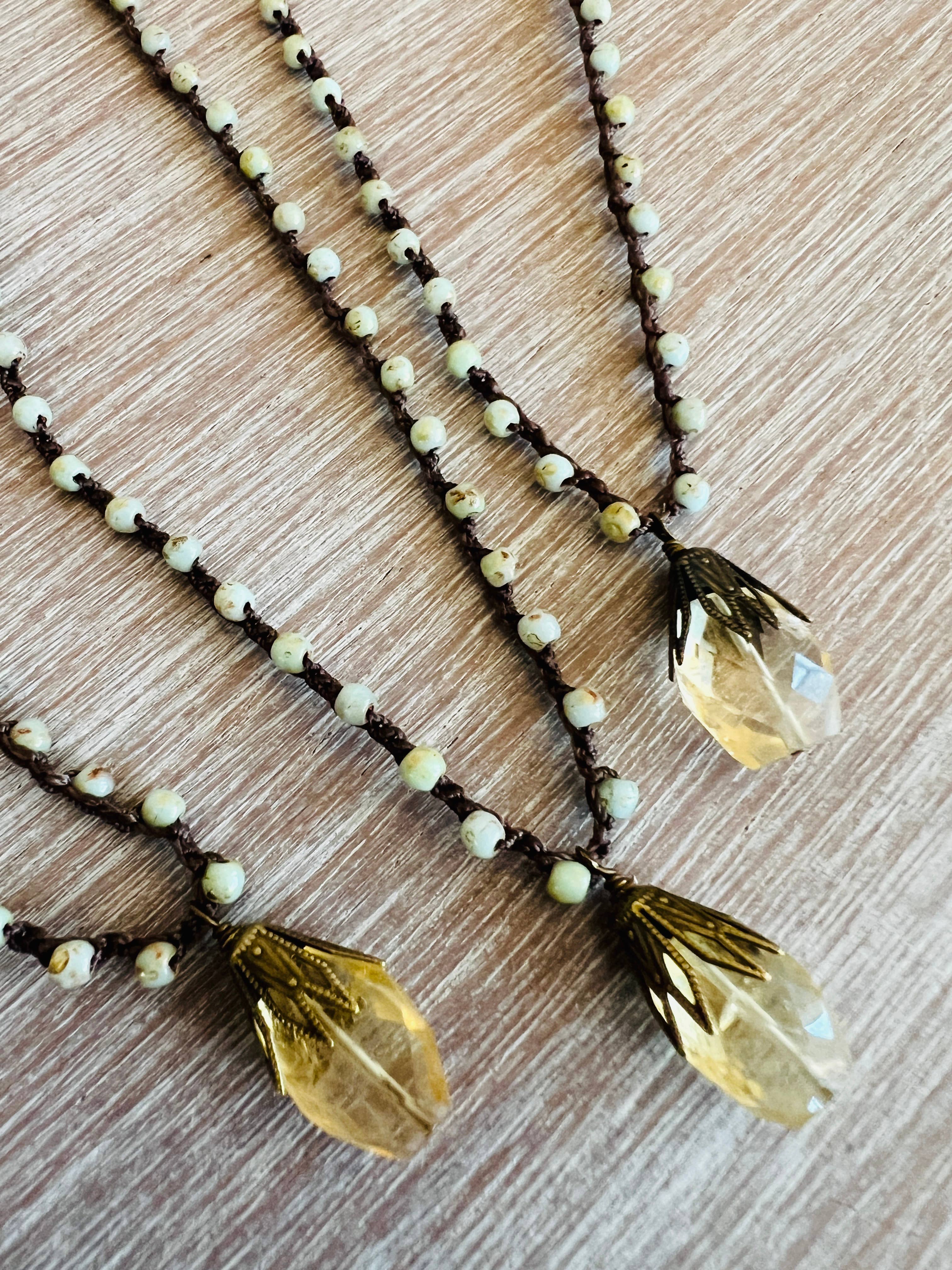 Twist Style - Vente Colliers à pendentif - Collier en citrine à facettes avec cristal tchèque vert sable4