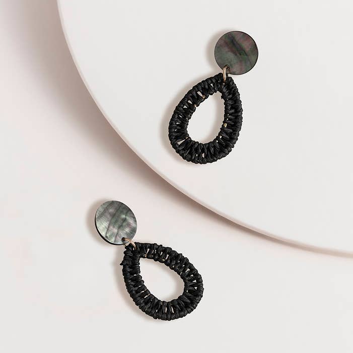 Schelpen en Raffia Oorbellen voor wholesale door Super Amazing