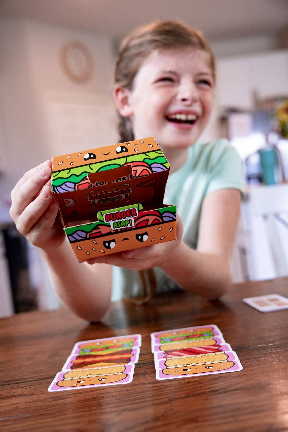 Blue Orange Games - Wholesale Card Game - Burger ASAP : The Speedy Burger Building Challenge!6