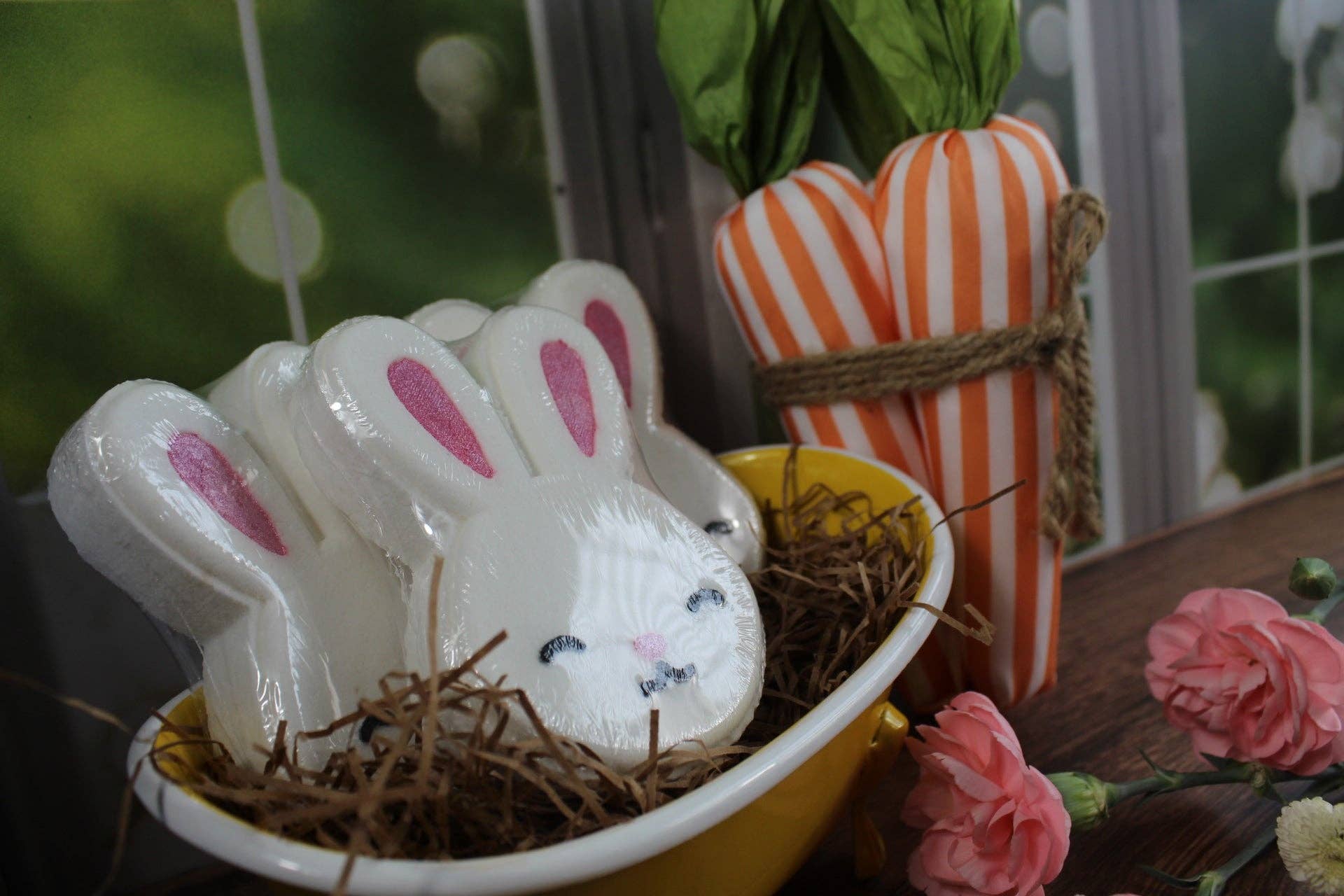 Wicked Bubbles LLC - Wholesale Bath Bomb/Fizz - Bunny Bath bomb - 5.5 oz - Fairy Dust Scent0