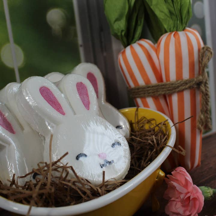 Wicked Bubbles LLC - Wholesale Bath Bomb/Fizz - Bunny Bath bomb - 5.5 oz - Fairy Dust Scent0