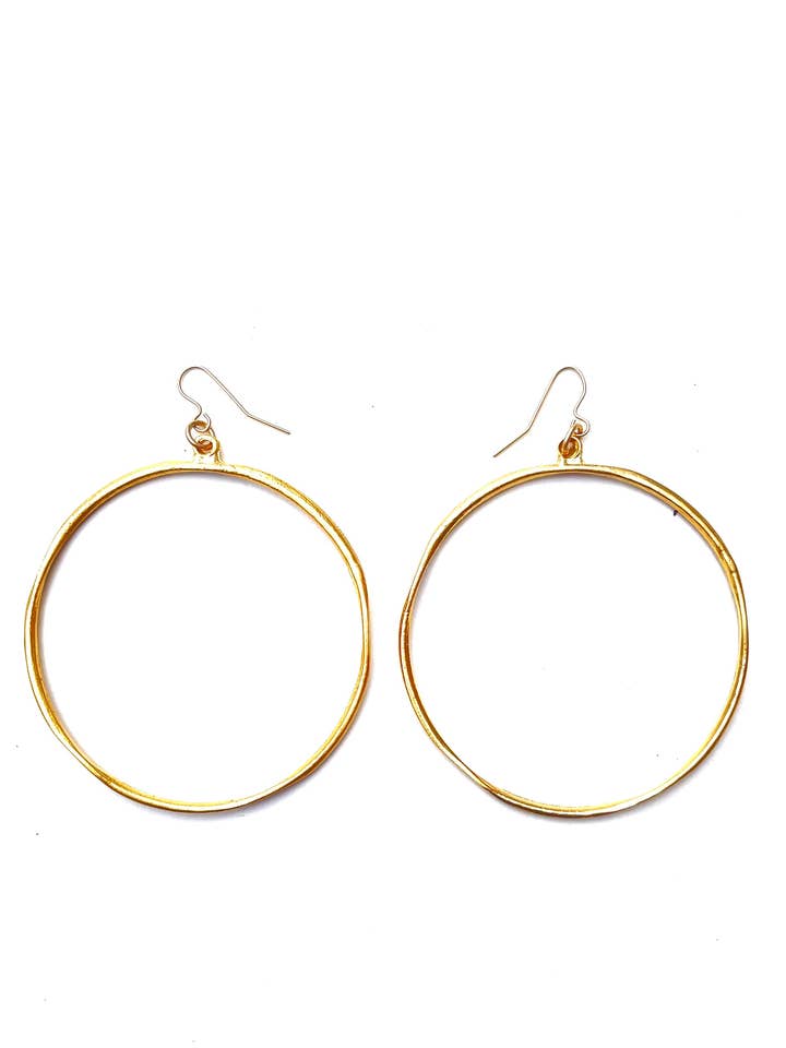 Boho - grote hoepeloorbellen voor wholesale door LJ Sonder