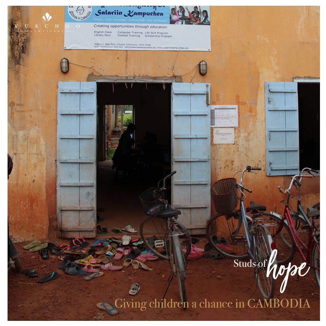 Vurchoo – wholesale Pendant/charm necklace – Yellow Gold Rice Grain Charm Necklace4