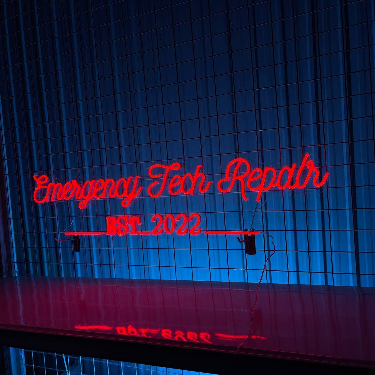 Glow Neon - Vente Enseignes néon - Enseigne au néon personnalisée avec le nom de l'entreprise, décoration murale de salle de bureau9