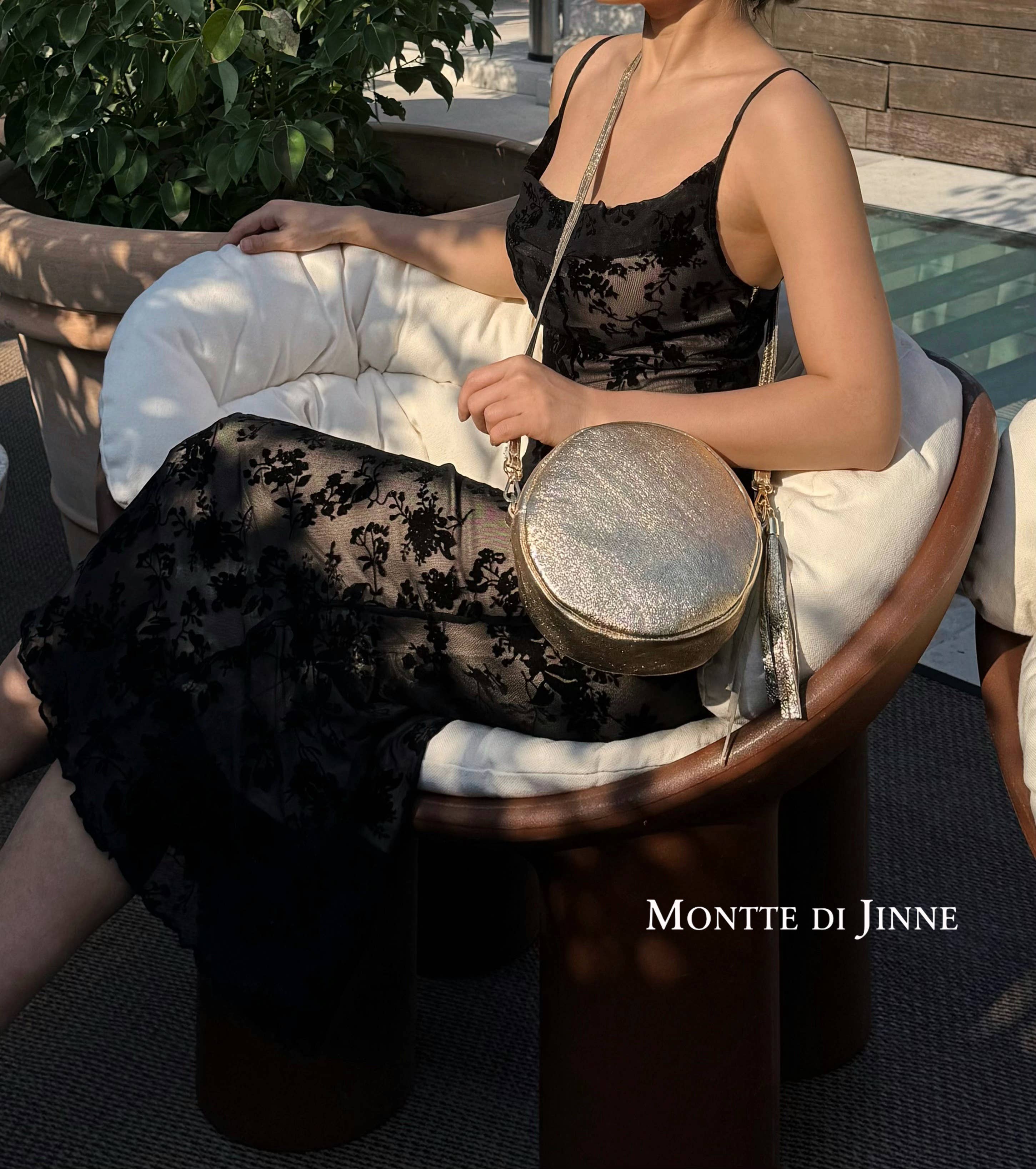 MONTTE DI JINNE - Vente Sac à bandoulière – femme - Sac rond en cuir véritable fait main en Italie avec pompon12