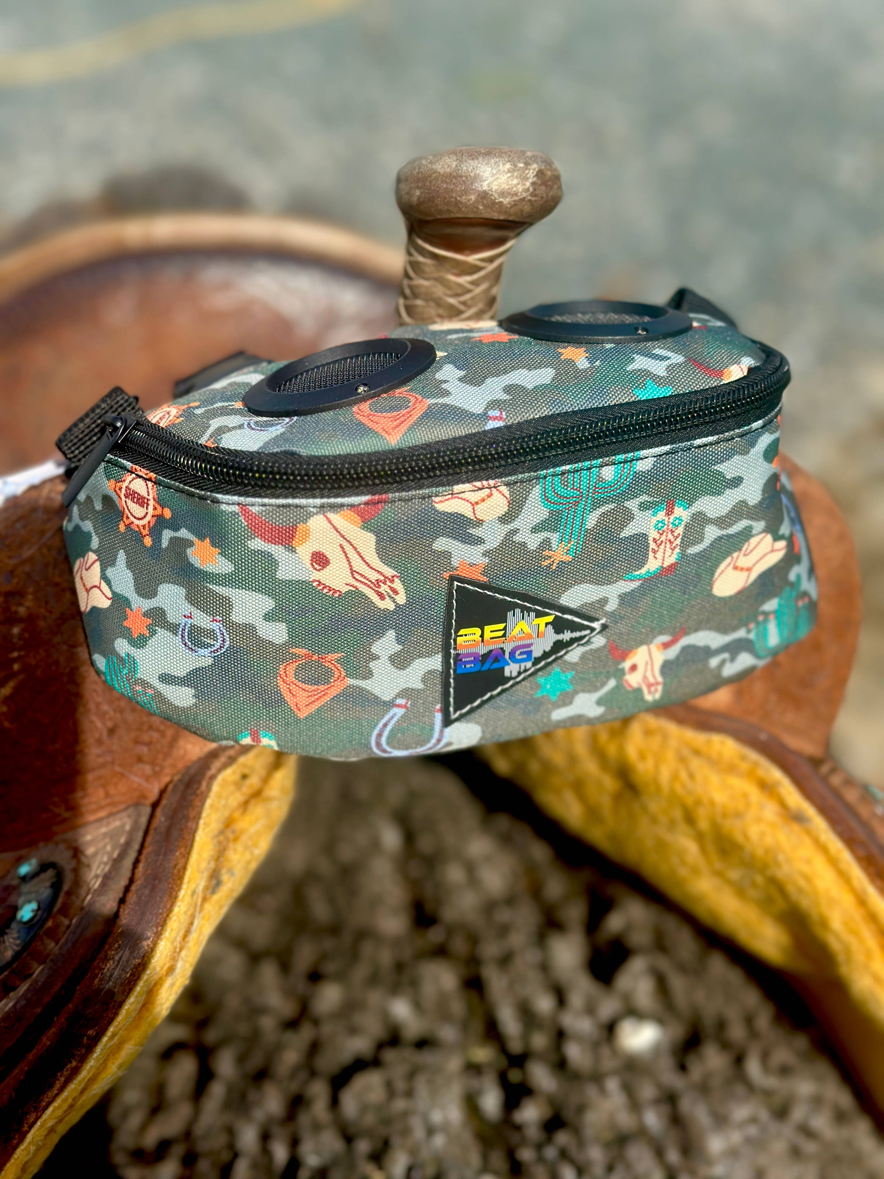 Schulz Equine – wholesale Horseback riding gear – Beat Bag14