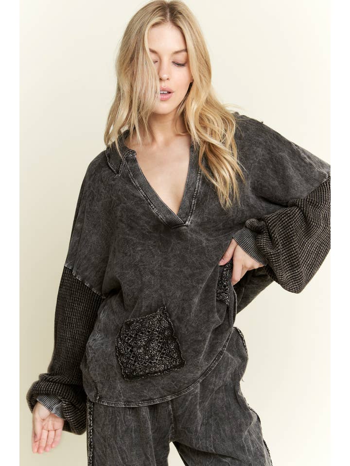 J.Her - Wholesale Blouse - Women's - MineralWash Boho Pocket Vneck Collar blouse HT5929.