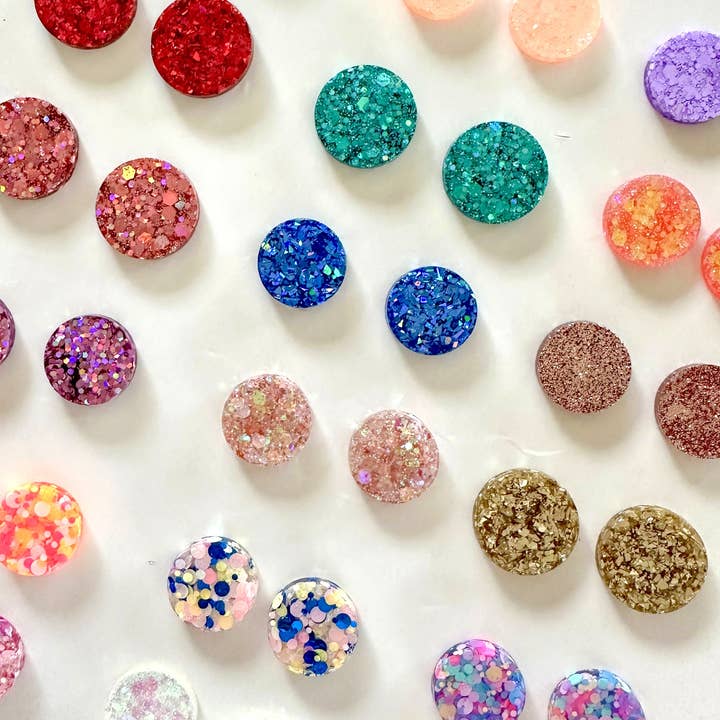 Basic Glitter Resin Studs and other Purchase Wholesale deep pour epoxy resin. Free Returns & Net 60 Terms on Faire trending on Faire.