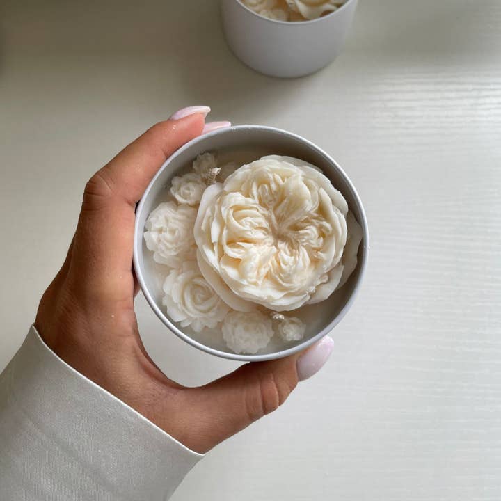 Akivodu Candles - Venta al por mayor Velas de diseño llamativo - Vela de Flor de Peonía 8 oz - Varios Aromas6