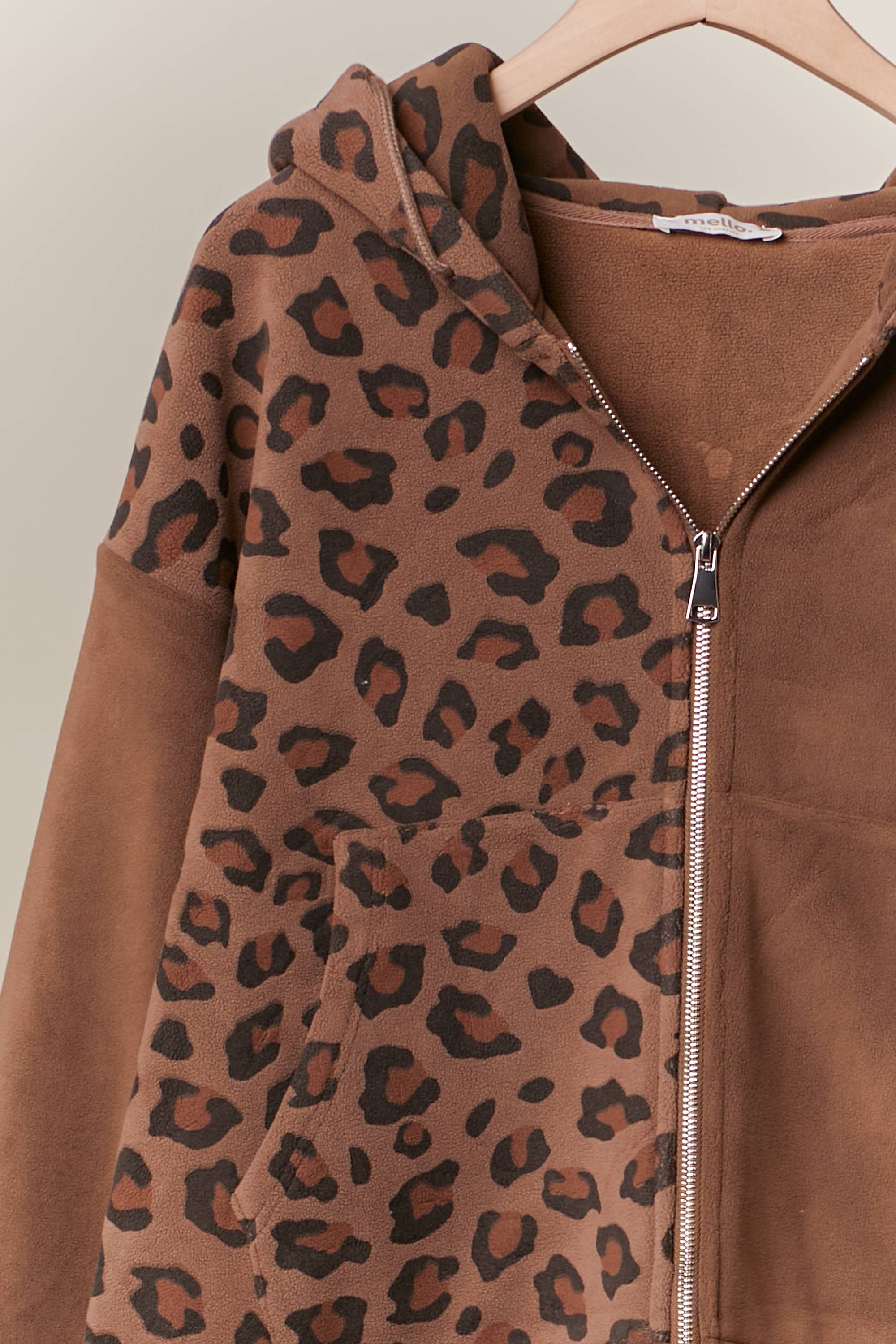 Mello. - Wholesale Hoodie - Women's - Zip Up hooded Sweatshirt with Leopard Print7