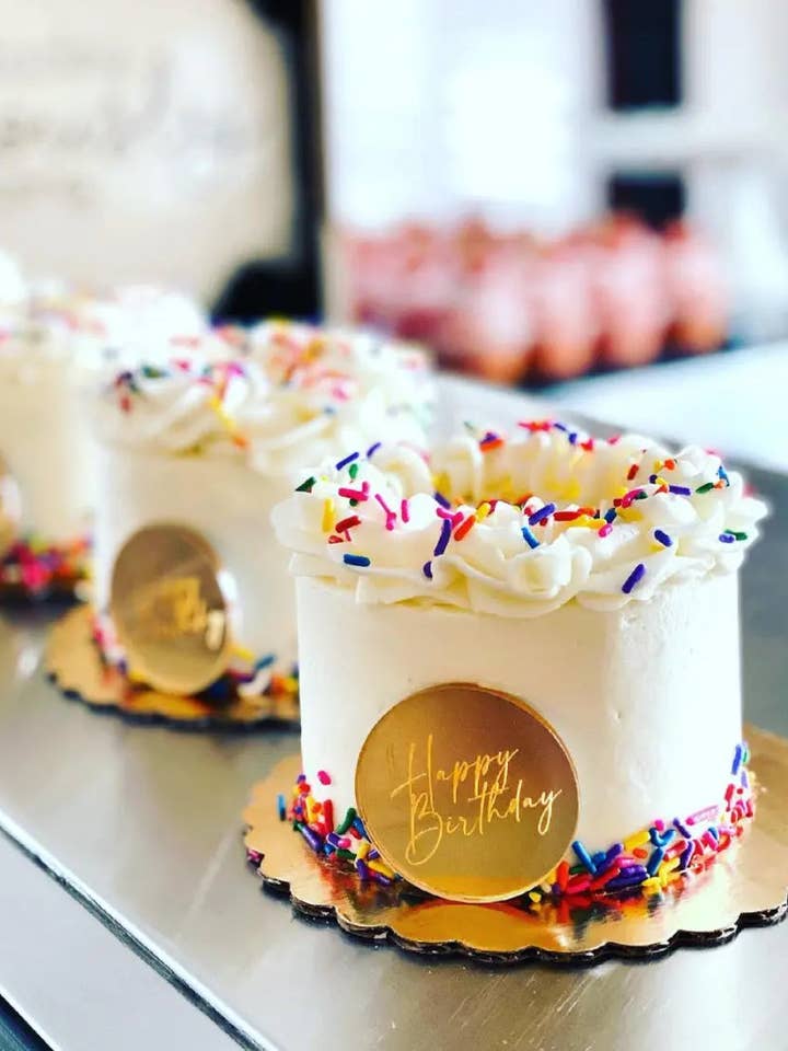 Happy Birthday Round Cupcake Charms for wholesale by AALVO