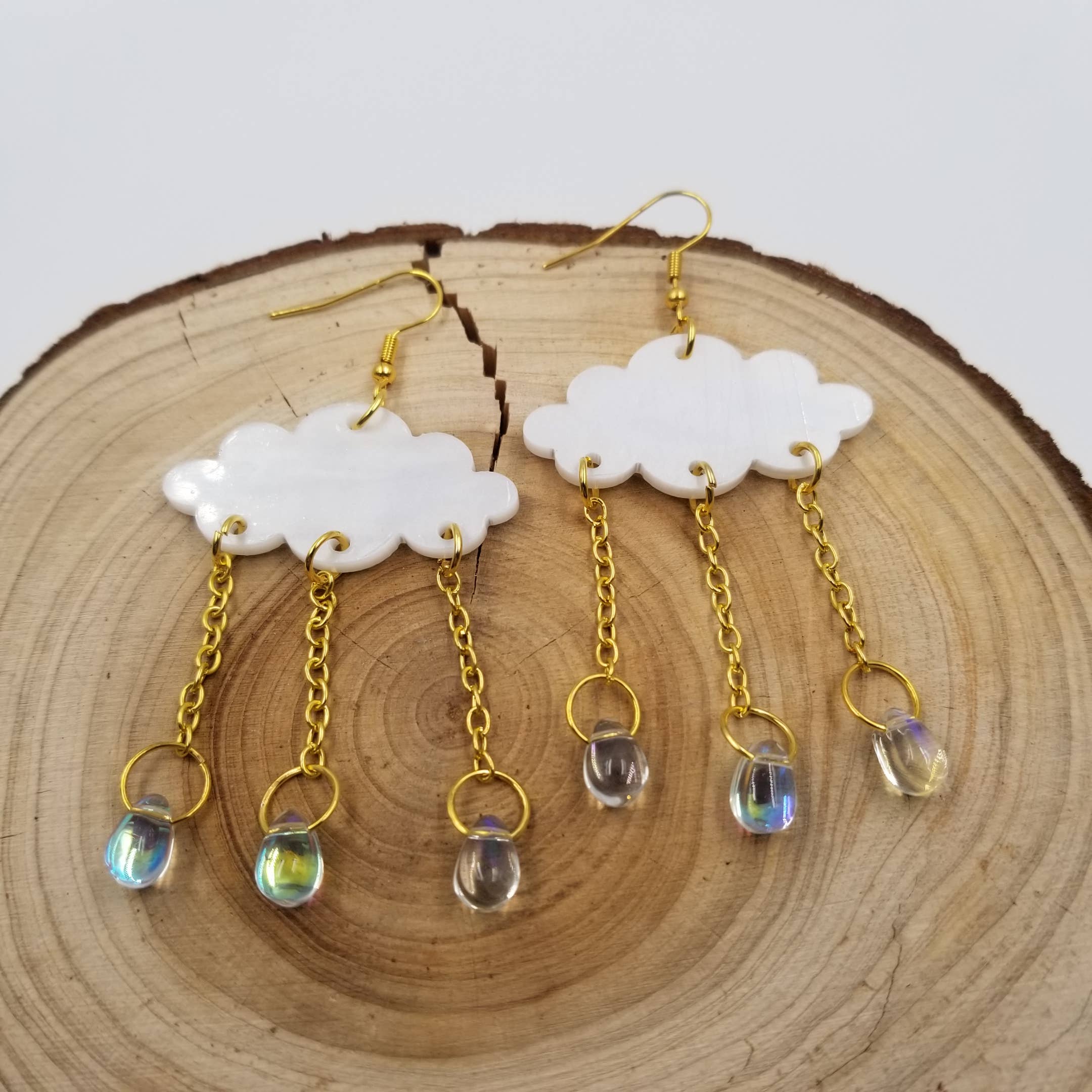 CHAKRA JEWELRY – Engroshandel Hængeøreringe og creoløreringe – Cloud krystal regndråbe øreringe1