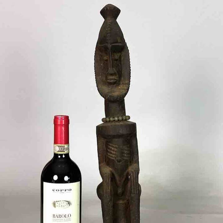 Estatua masculina dogon barbuda sentada vintage - Mali para venta al por mayor de The Niger Bend