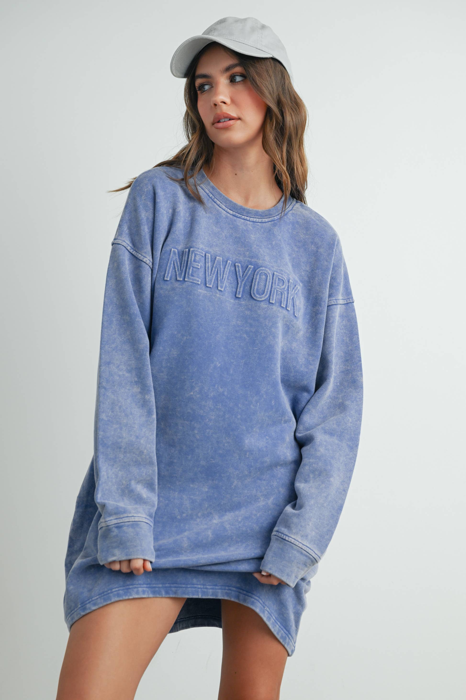 BUTTERMELON – Engroshandel Kjole - Dame – Lang acid wash sweatshirt-kjole - BMD75387