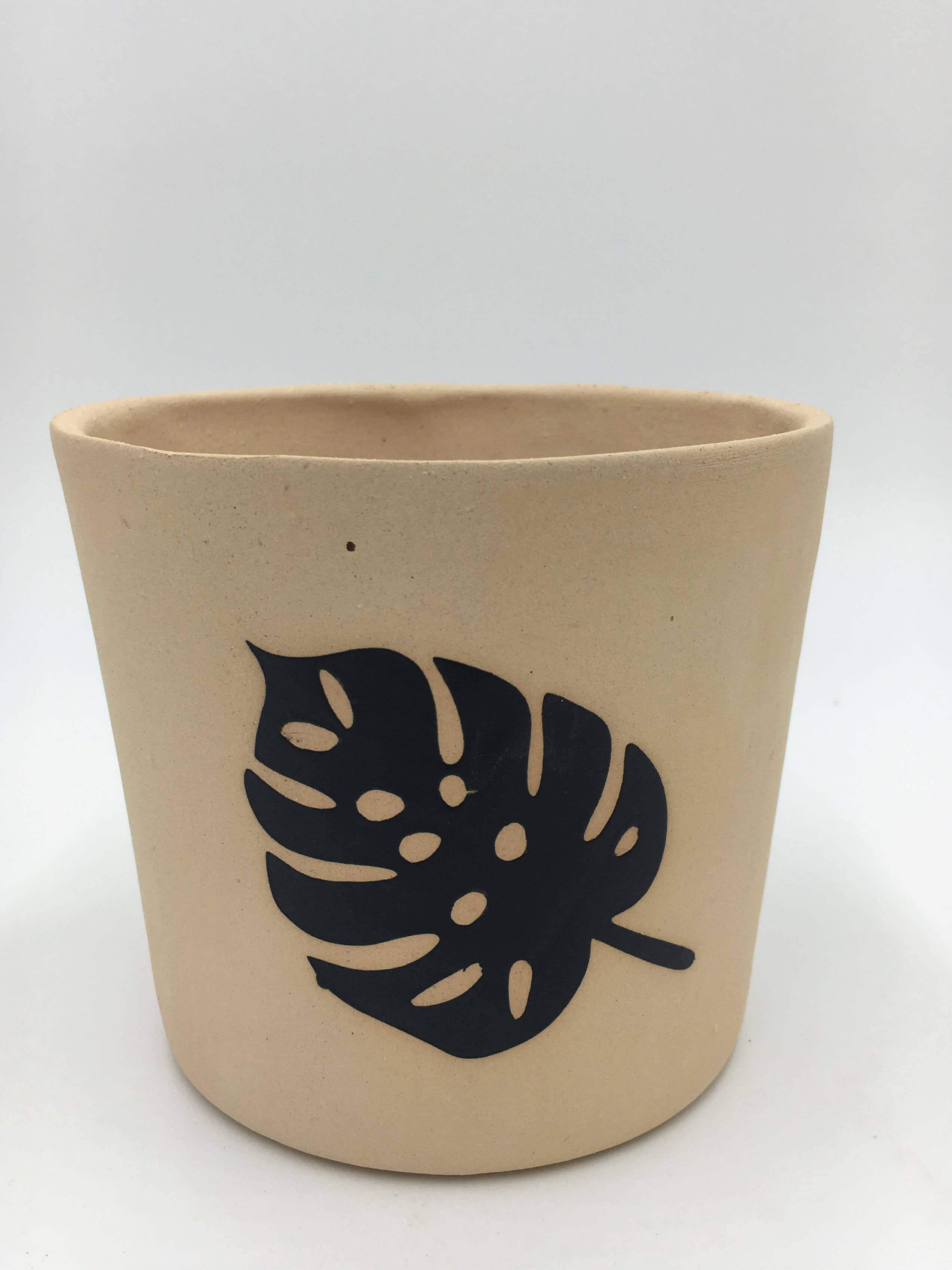 Ruby Farms Pottery - Vente Pot - Petite feuille de Monstera. Pot de plante en céramique fait main, bancal.1
