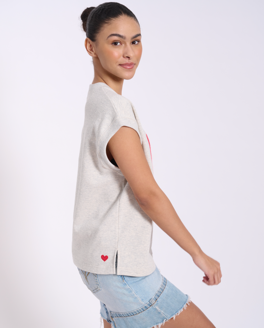 Preloved - Wholesale Sweater Vest - Women's - Abby V-Neck Vest1