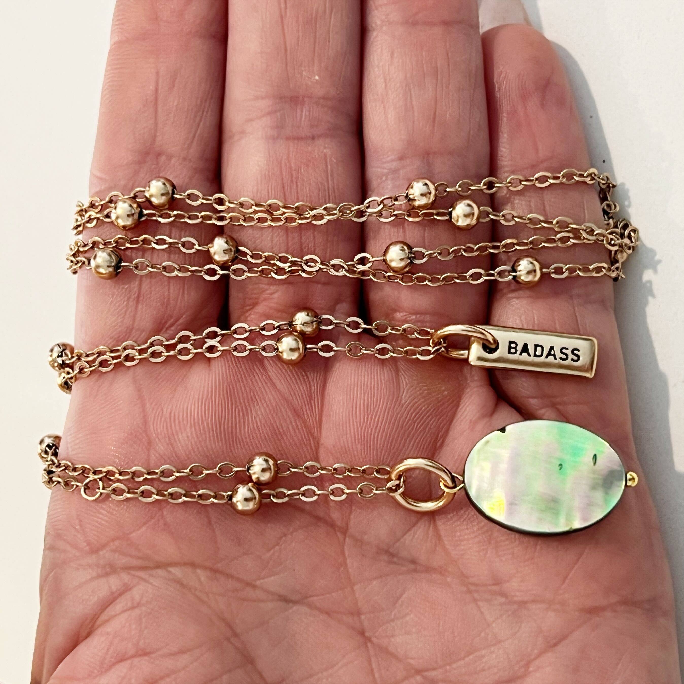 Katia Designs - Wholesale Halskettinghanger - "Badass" Fijn Kettingtje0