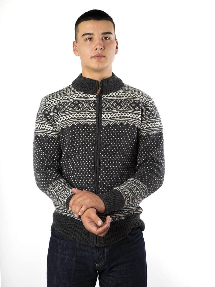 ARN CARDI for engroshandel hos Fuza Wool Of Denmark