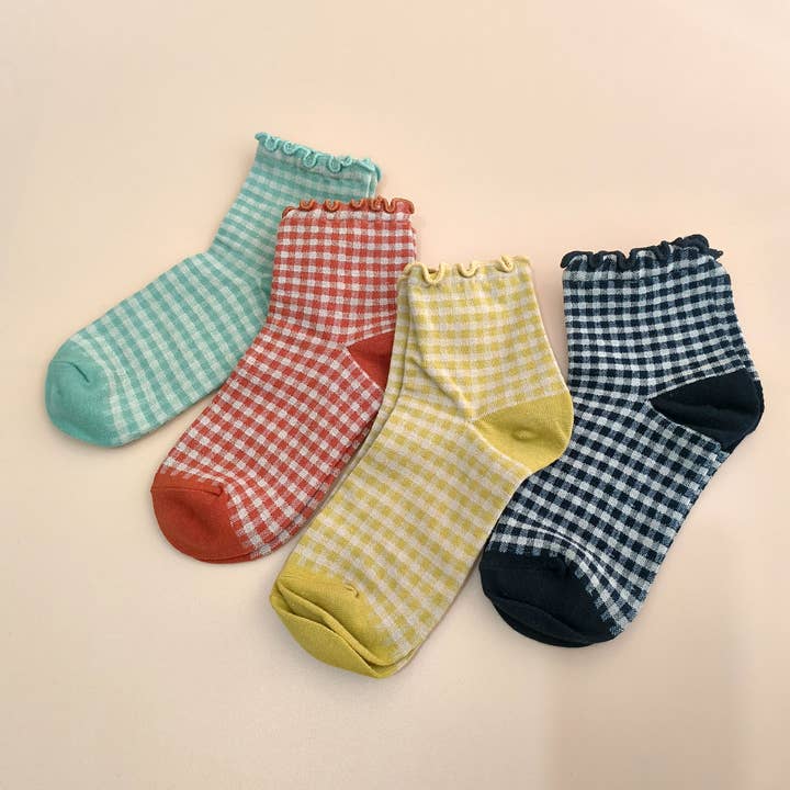 ACCITY - Wholesale Socks - Women's - CHECK PLAID PATTERN RUFFLE CREW SOCKS FOR WOMENS_CWMS065