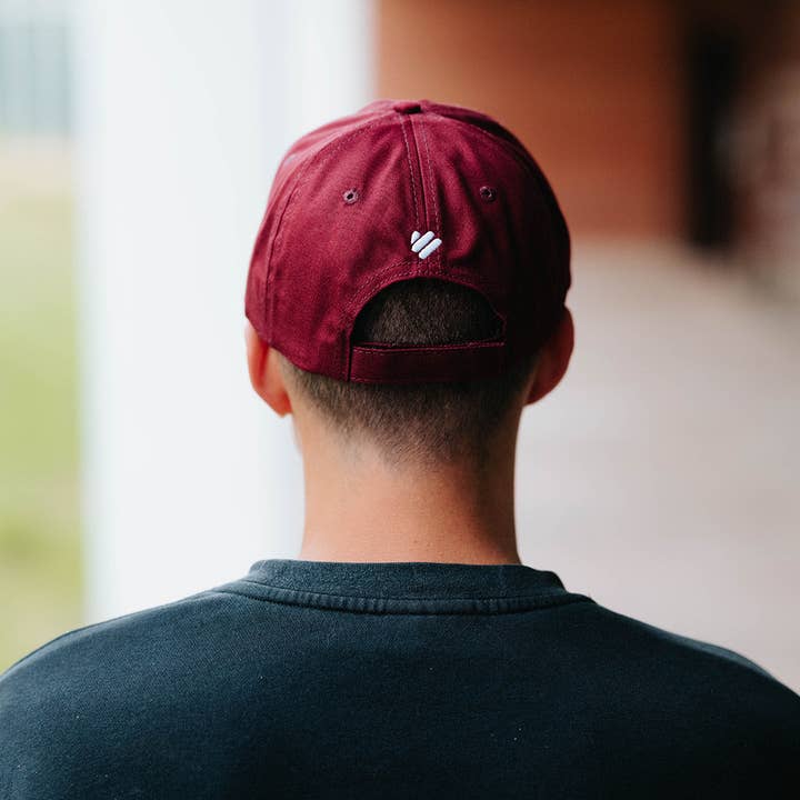 Red Fiets - Rode Baseballpet for wholesale on Faire5