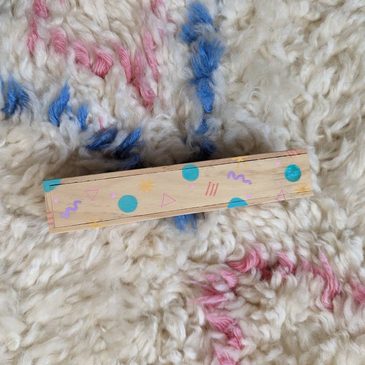 Throwback | Scatola di legno unica nel suo genere dipinta a mano per la vendita all'ingrosso da parte di Foreignspell