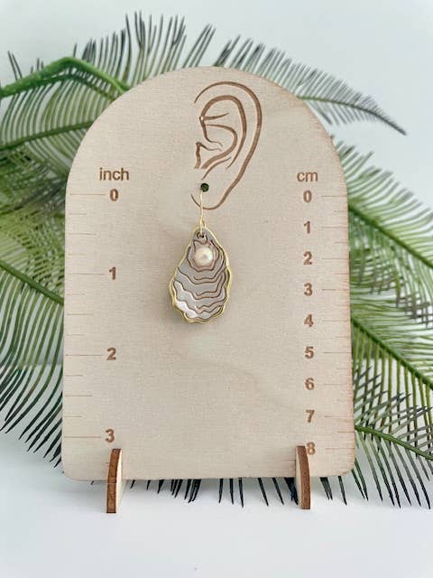 E & M Creative Design Co. - Wholesale Dangle Earrings - Salty Oyster & Pearl Earrings2