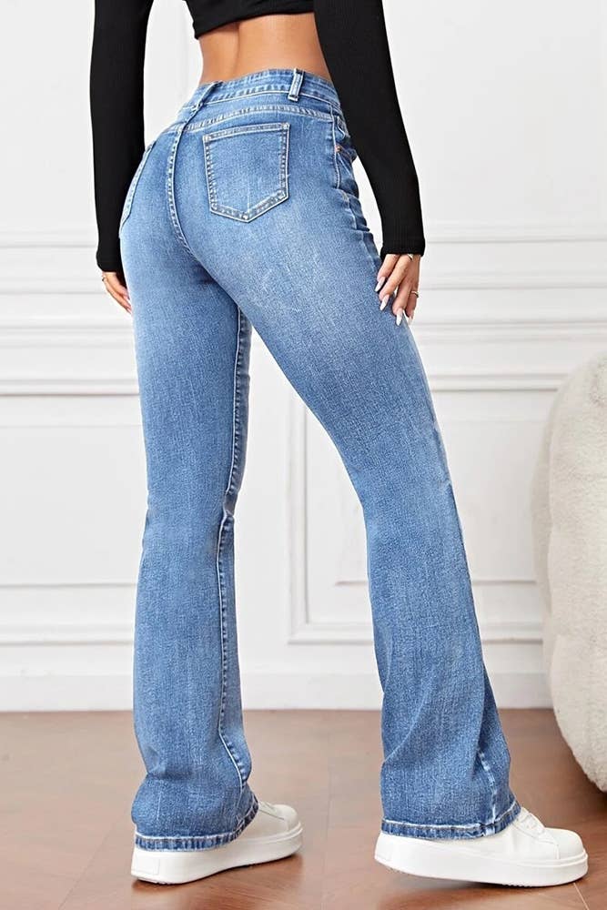 UNISHE - Wholesale Jeans - Women's - High Waist Distressed Flare Jeans ZK9921