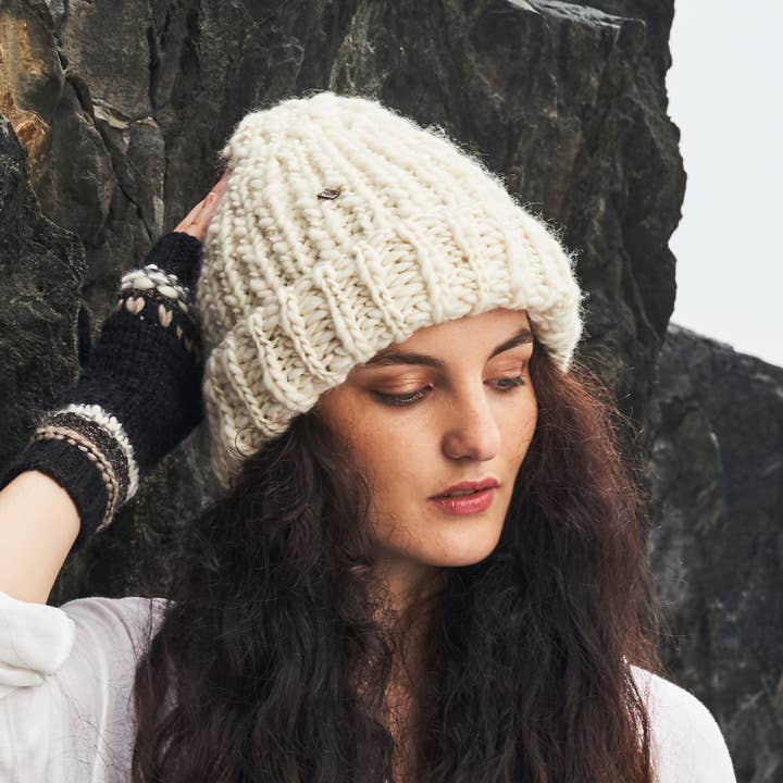 Cove Chunky Wool Beanie for wholesale by Emilime