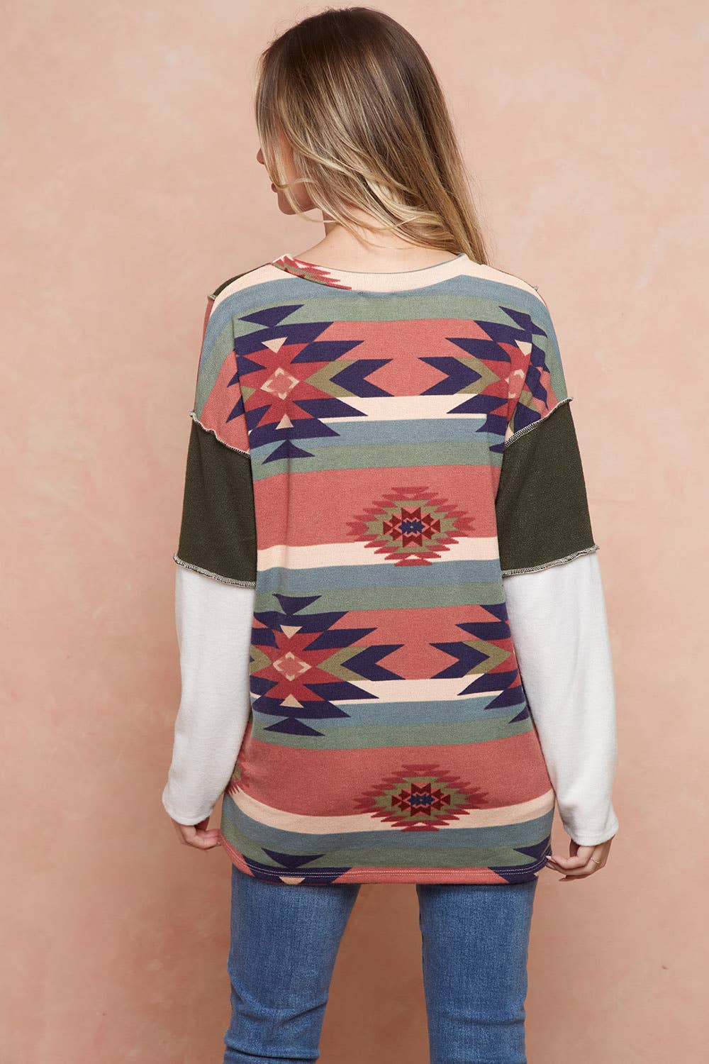 Moonshot Clothing - Wholesale Tunic - Women's - MST2977-DELFI AZTEC COLORBLOCK PULLOVER10