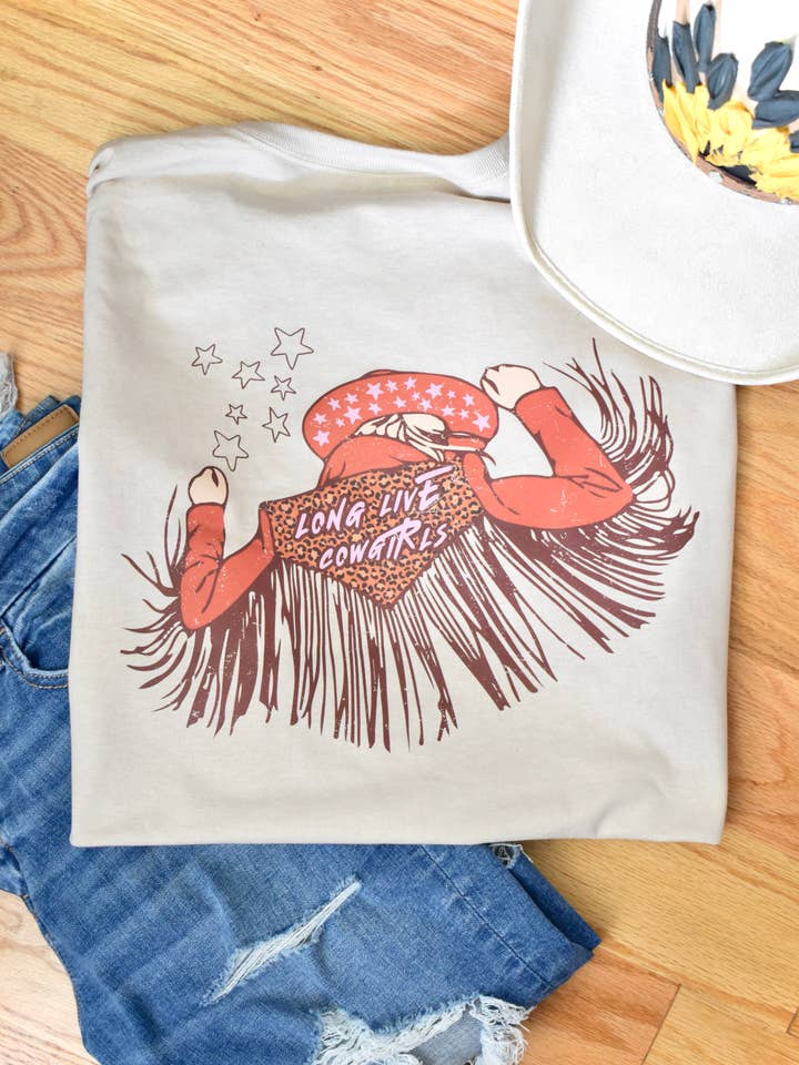 Long Live Cowgirls T-shirt met franjes voor wholesale door Dusty Rose Creations