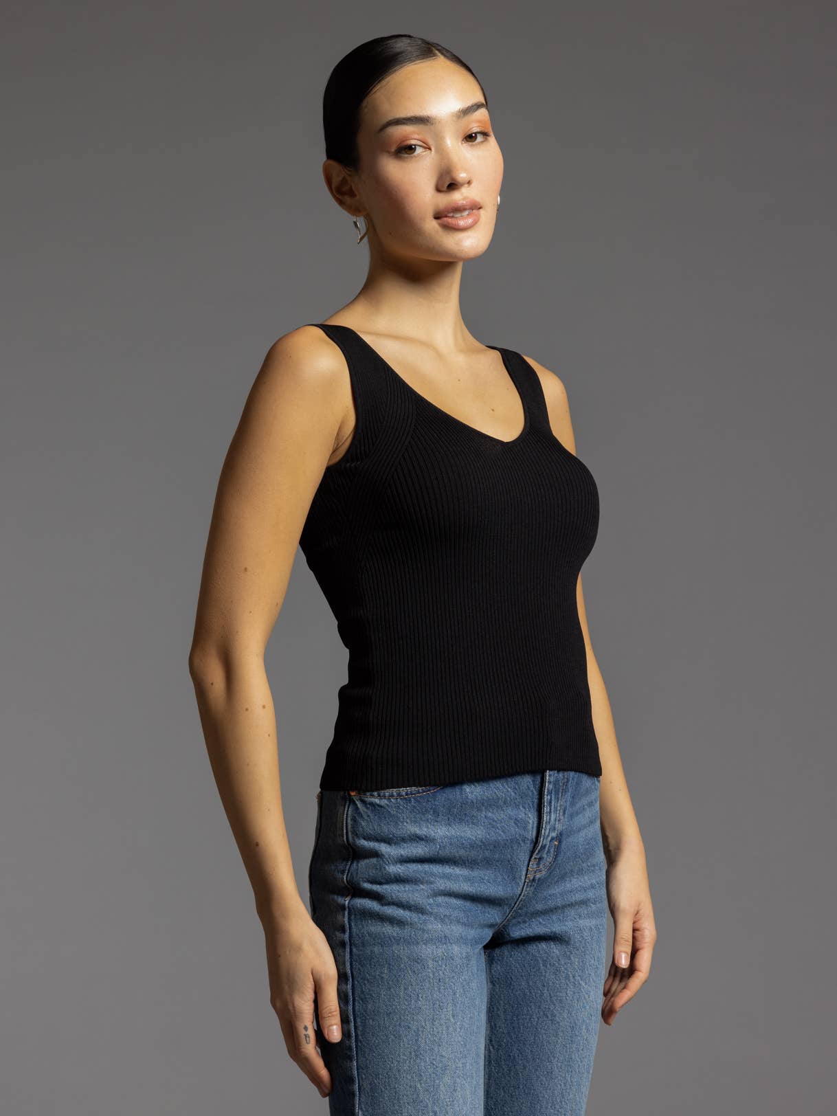 Weekend Los Angeles - Vente Débardeur – femme - Débardeur côtelé à encolure en V - TIA TANK14