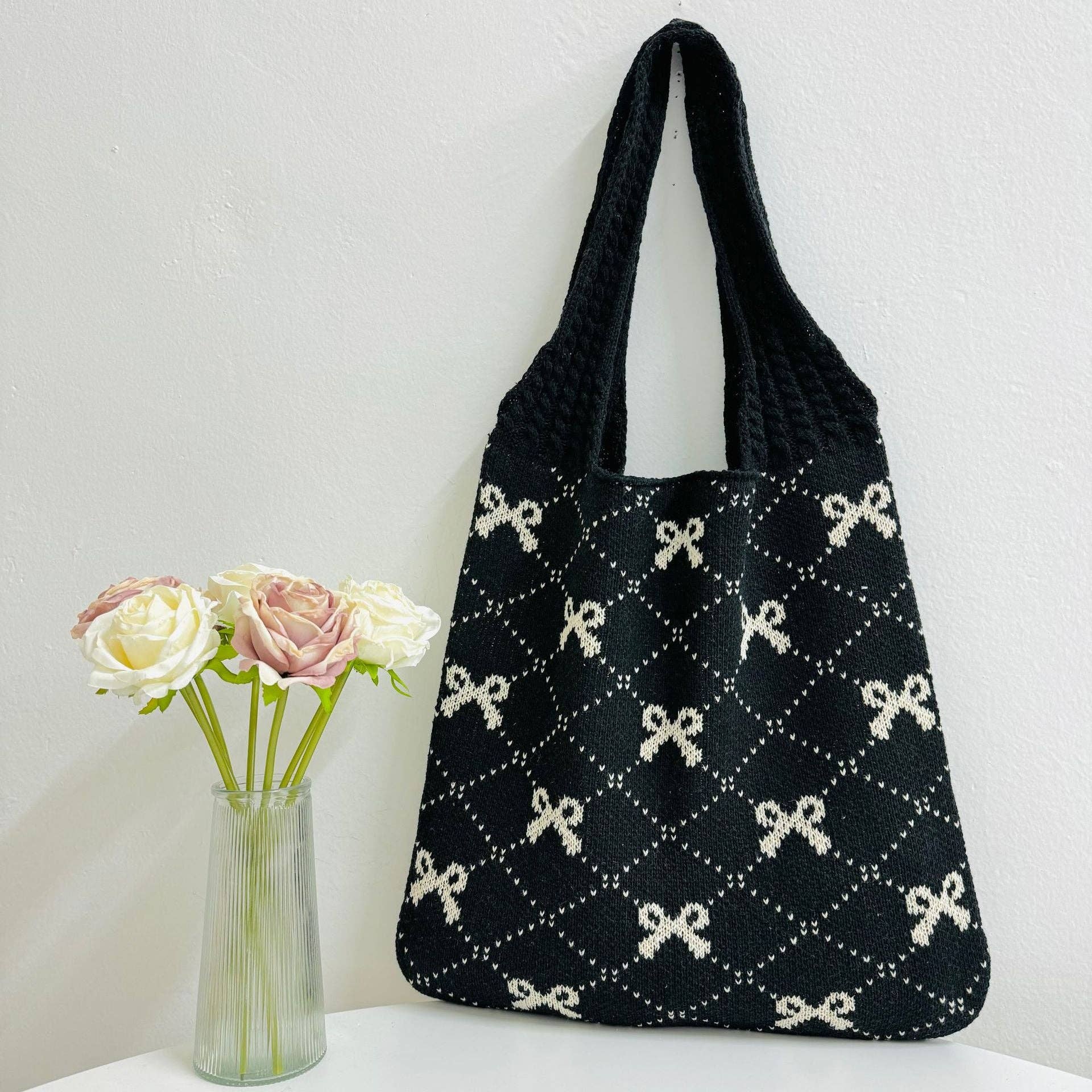 Dipped Shop – Großhandel Tragetasche – Damen – Gestrickte Schultertasche mit Bogenmuster und großem Fassungsvermögen DPB11064