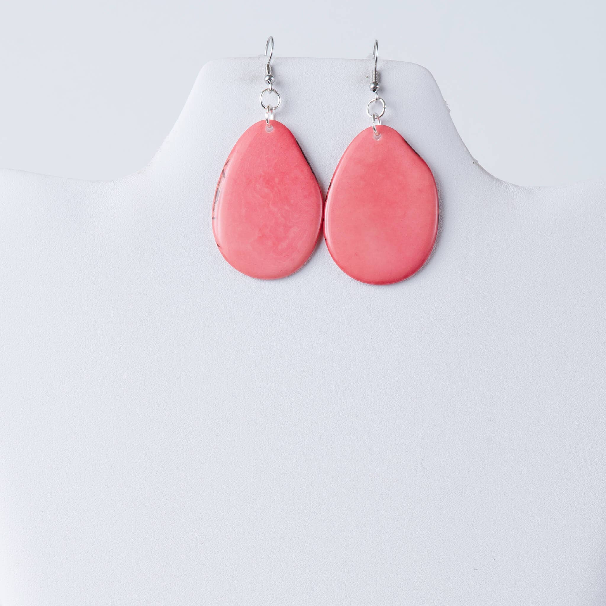 TaguArtsy - Wholesale Hangende/ronde oorbellen - Tagua Slice milieuvriendelijke oorbellen26